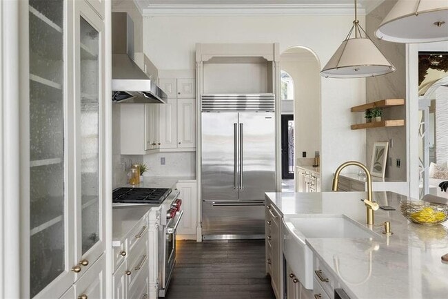 Building Photo - 801 W 2nd Ave