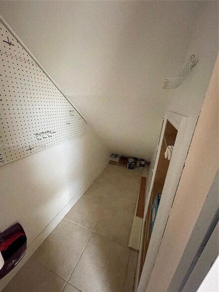 Building Photo - 8600 SW 109th Ave