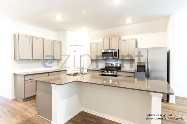 Building Photo - 2301 Four Waters Lp