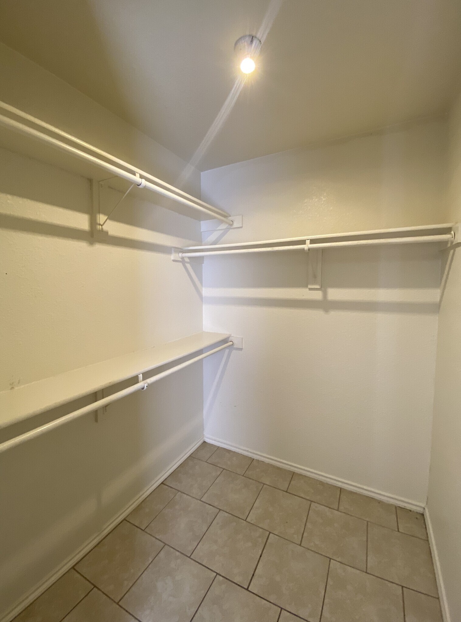 Building Photo - 2801 Cantabrian Dr