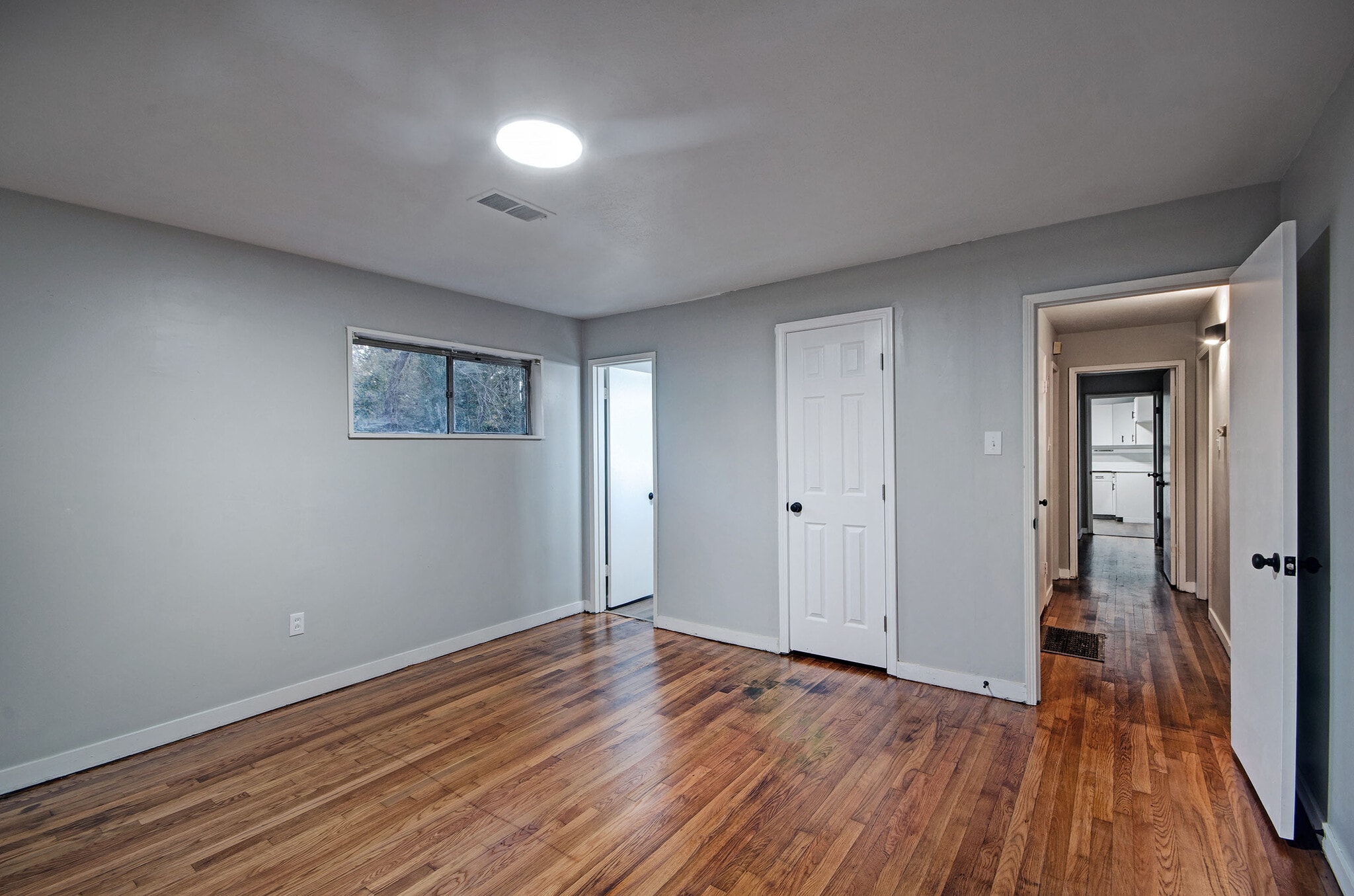 Building Photo - 4240 Azalea Dr