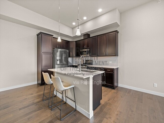 Building Photo - 4115 N Park Dr