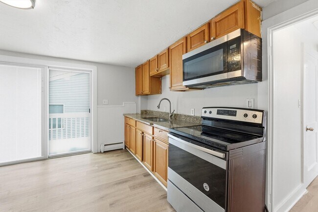 Building Photo - 26 Tower St