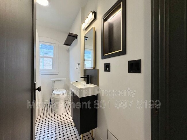 Building Photo - 578 E 1700 S