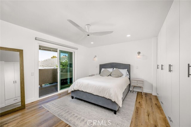 Building Photo - 2424 Santa Ana Ave