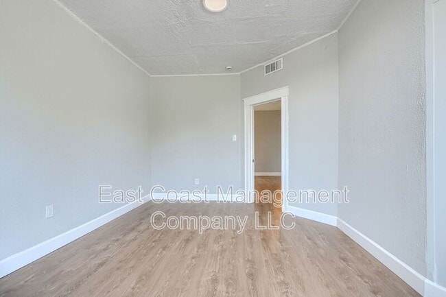 Building Photo - 2800 Harford Rd