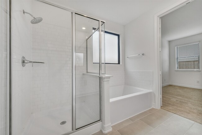 Building Photo - 4116 Silver Fls