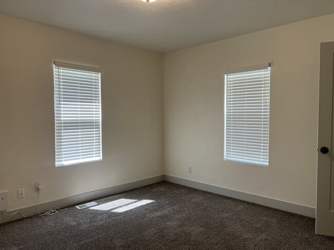 Building Photo - 2650 S 8550 W