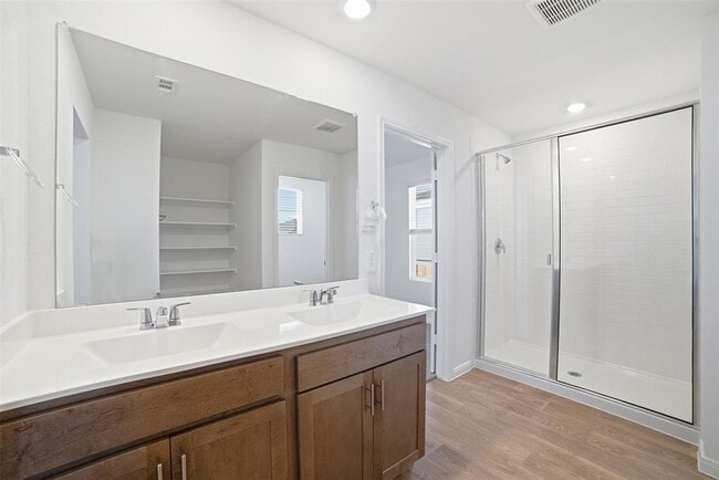 Building Photo - 246 Shenandoah Dr