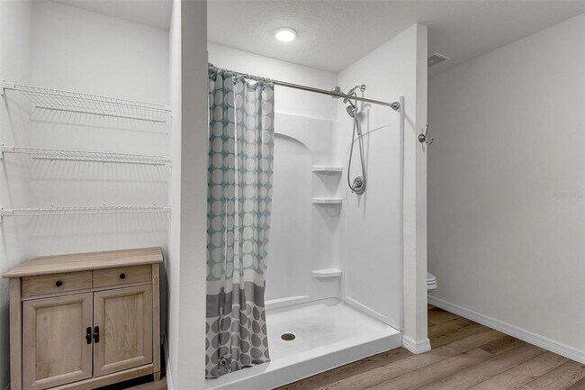 Building Photo - 159 Persimmon Dr