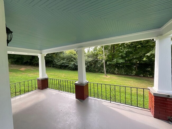 Building Photo - Very nice 2 bed/1 bath home - Morristown