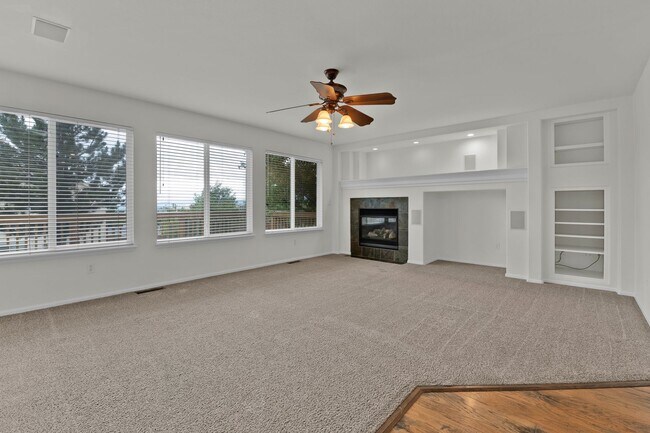 Building Photo - 705 Witchhazel Ct