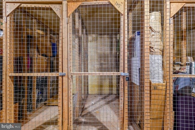 Building Photo - 5904 Mt Eagle Dr