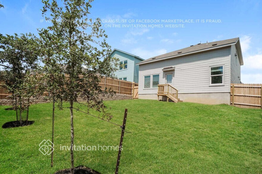 Building Photo - 3402 Rodgers Hl