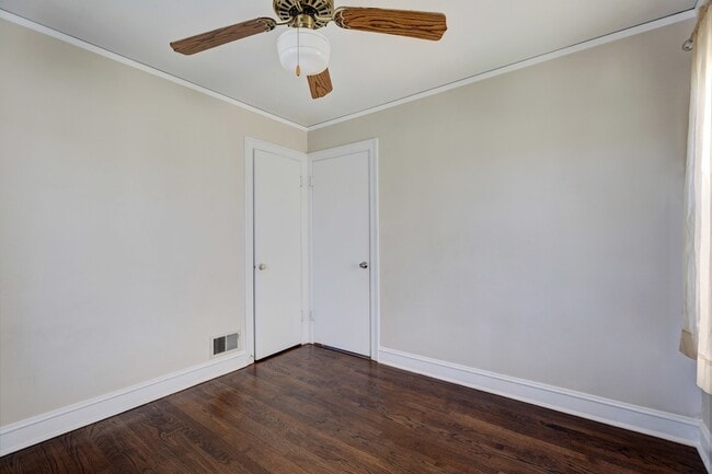 Building Photo - 1644 N 73rd Ct