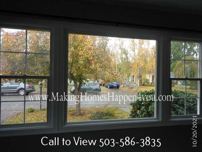 Building Photo - 1830 24th St NE