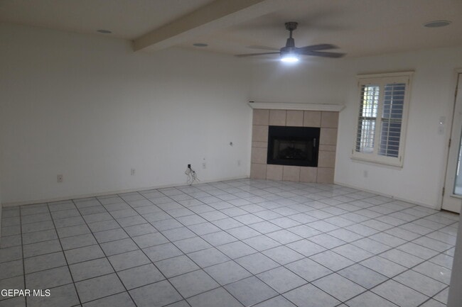 Building Photo - 12520 Twin Leaf Dr