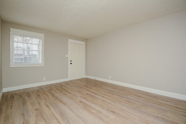 Building Photo - 1305 Adams St