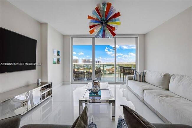 Building Photo - 400 Sunny Isles Blvd