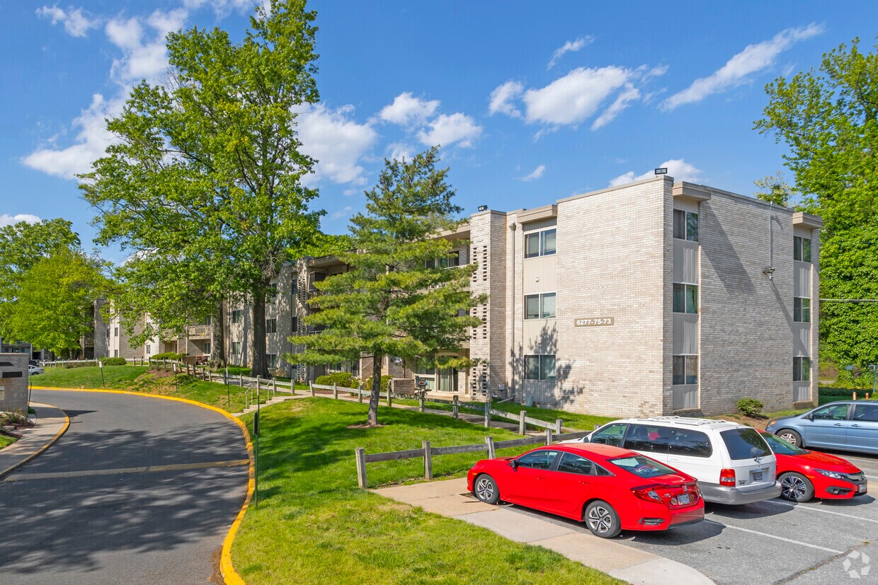 Riverside Plaza Apartments Oxon Hill