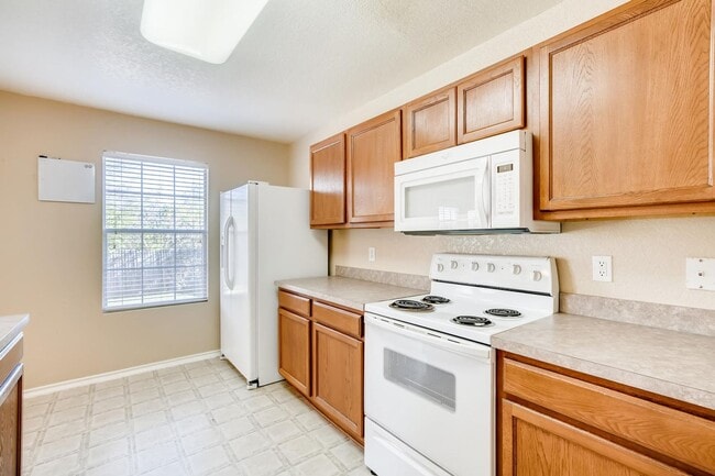 Building Photo - Close to Randolph AFB!