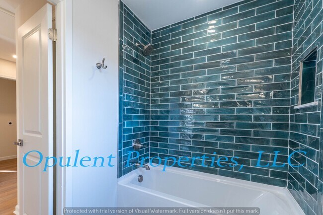 Building Photo - 834 Savage Rd