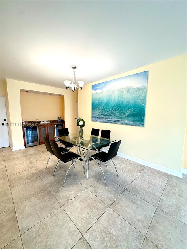 Building Photo - 1950 S Ocean Dr