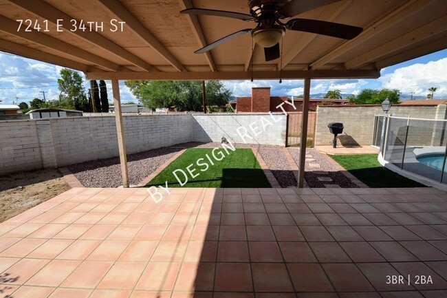 Building Photo - Beautifully Remodeled East Side 3 Bed 2 Ba...