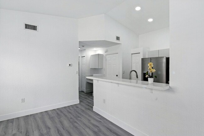 Building Photo - 18650 SW 28th Ct