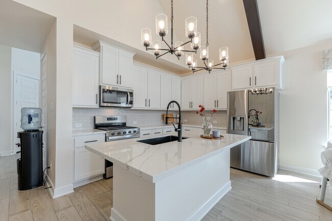 Building Photo - 102 Shining Succulent Dr