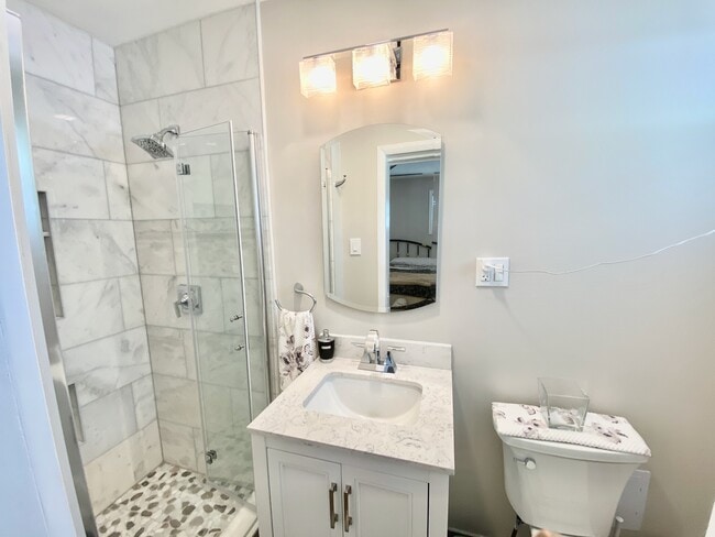 Building Photo - 5307 Pooks Hill Rd