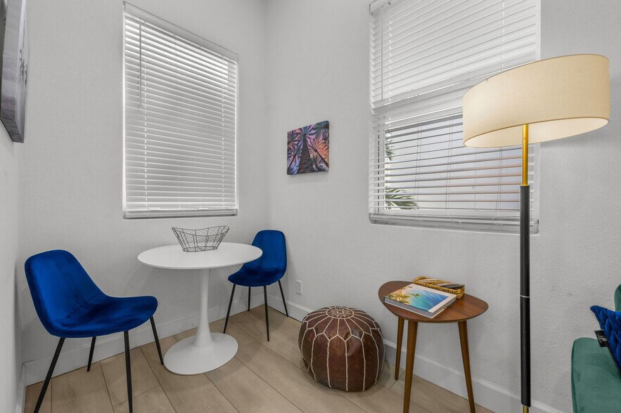 Building Photo - 1862 6th St