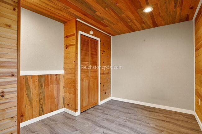 Building Photo - 10022 SE 172nd Ave