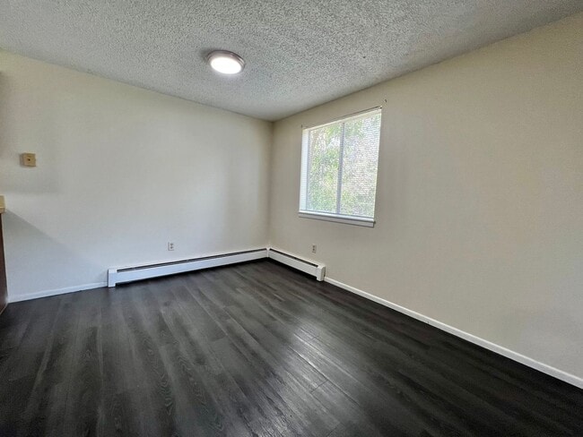 Building Photo - 527 West St