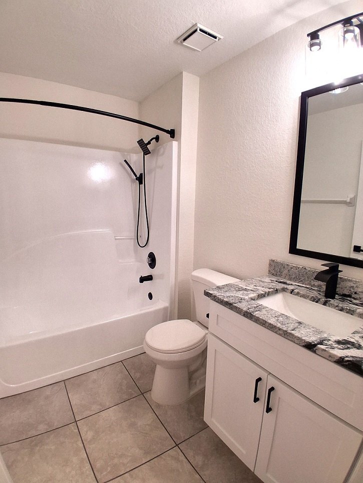 Building Photo - 10490 Chalmer St