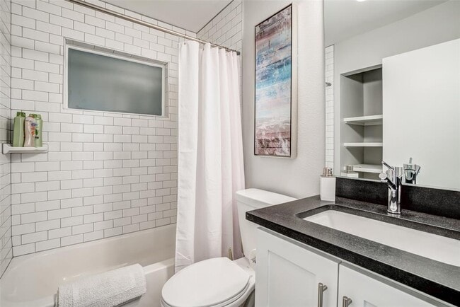 Building Photo - 3009 Matador Dr