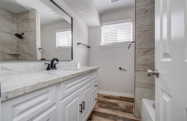 Building Photo - 5507 Braesvalley Dr