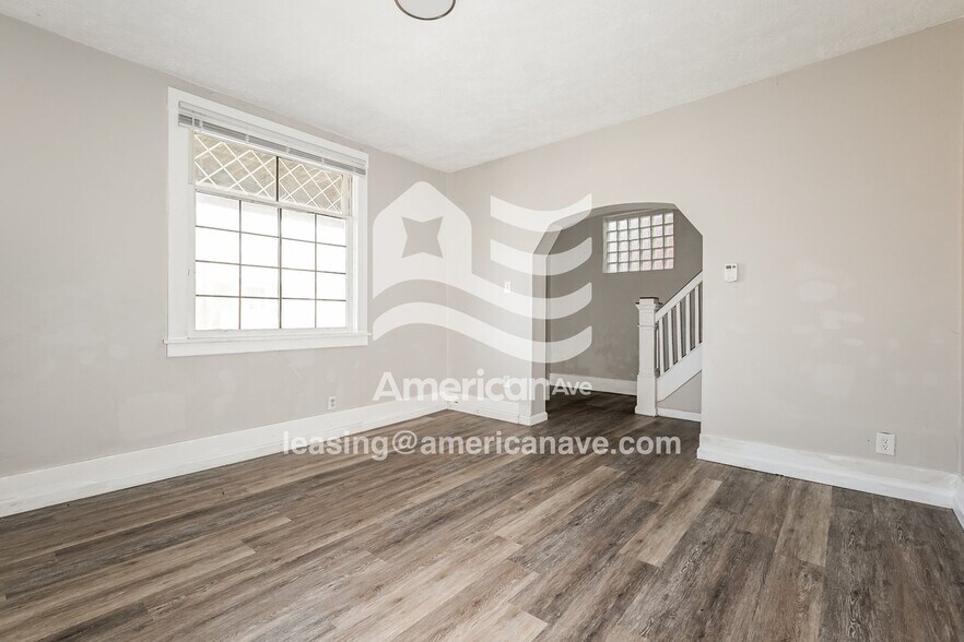 Building Photo - 822 15th St