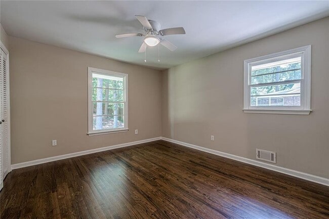 Building Photo - 2151 Zelda Dr NE