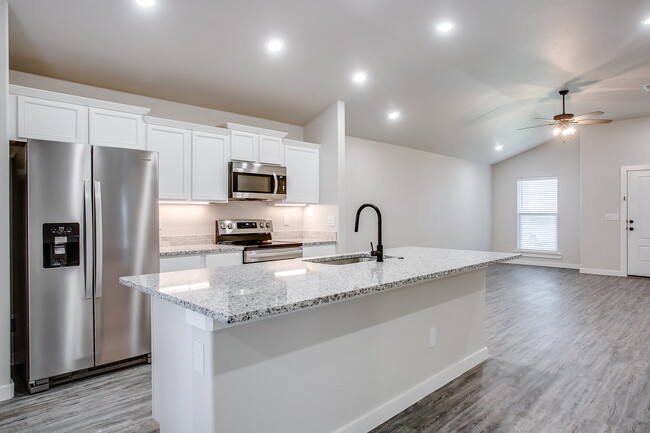 Building Photo - Like New Construction in Cooper District!