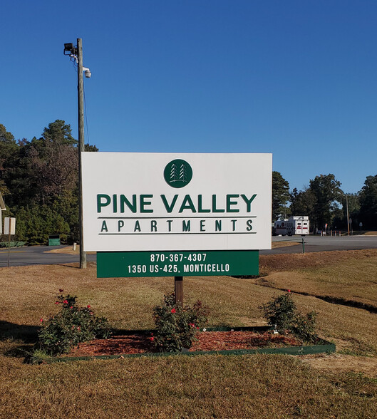 Building Photo - Pine Valley Apartments