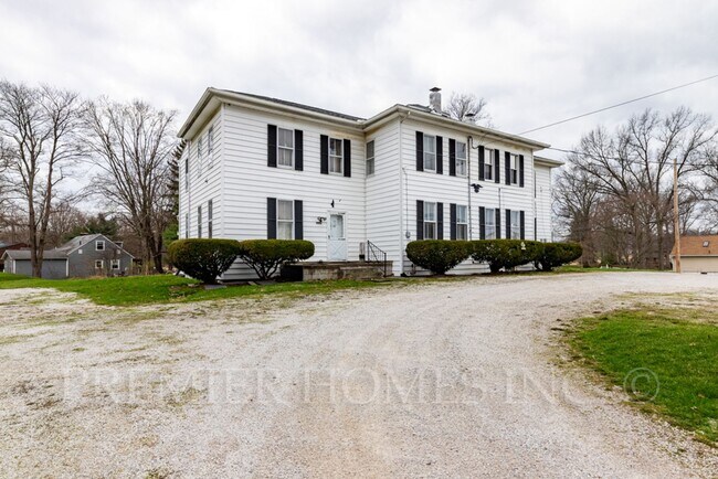 Building Photo - 3390 State St NE