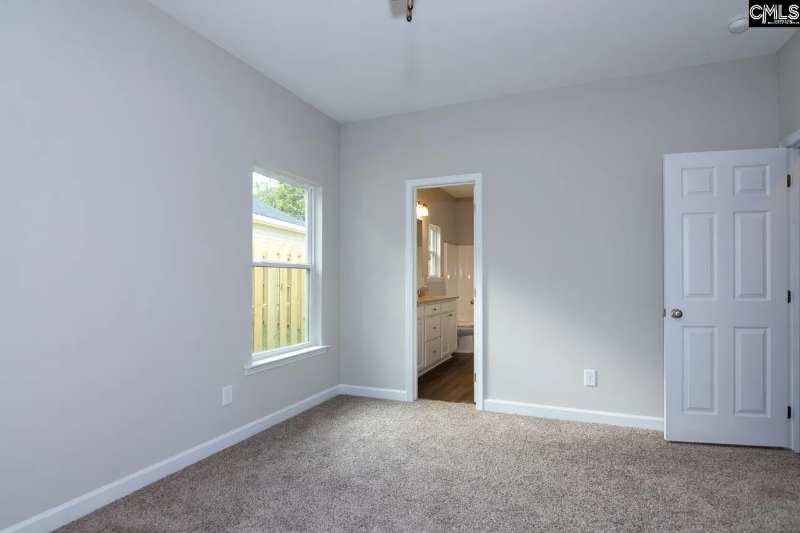 Building Photo - 813 Poplar St