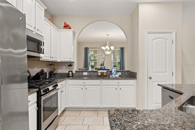Building Photo - 5373 Oakbourne Ave