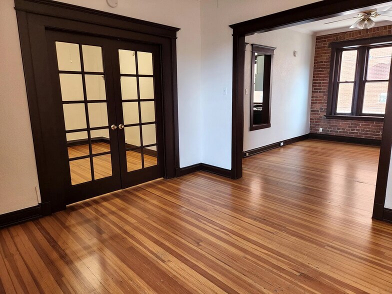 Office/Den - 1475 N Humboldt St