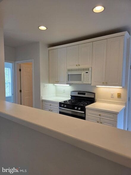 Building Photo - 43134 Watercrest Square