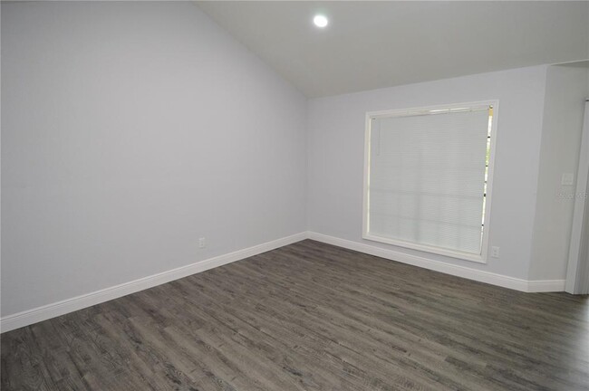 Building Photo - 8633 Fancy Finch Dr