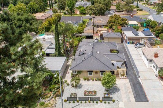 Aerial-front - 909 N Santa Anita Ave