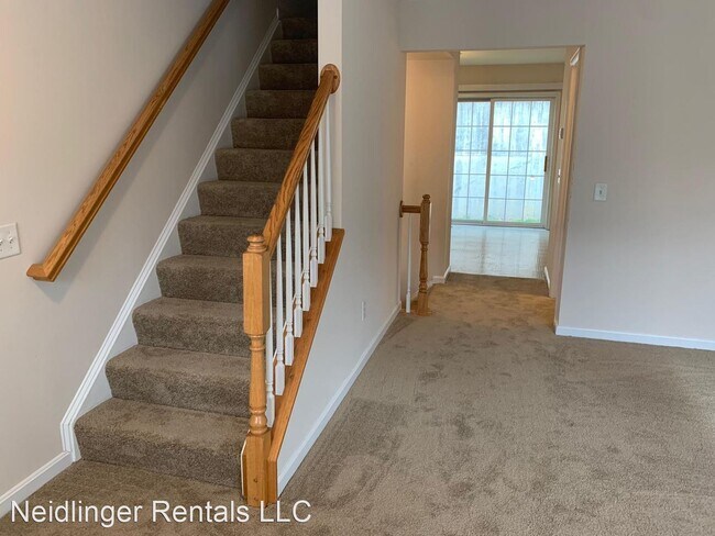 Building Photo - 3 br, 2.5 bath House - 224 Crown Court