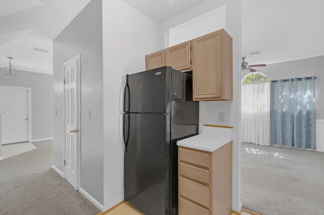Building Photo - Call Sabrina Thomas Office at 757-767-0767...